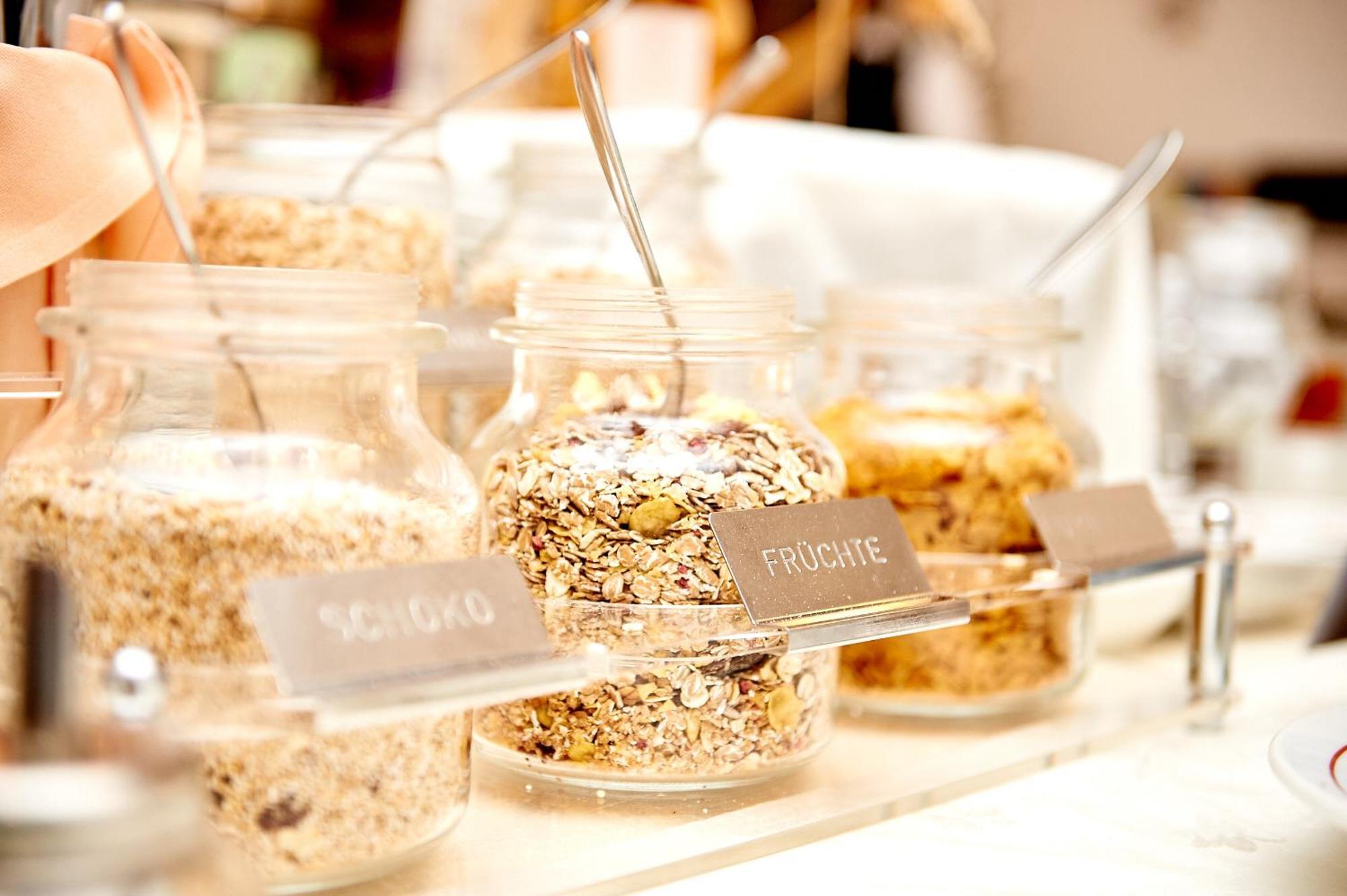 Vegan Hotel Und Restaurants Nicolay 1881 Zeltingen-Rachtig Exteriör bild