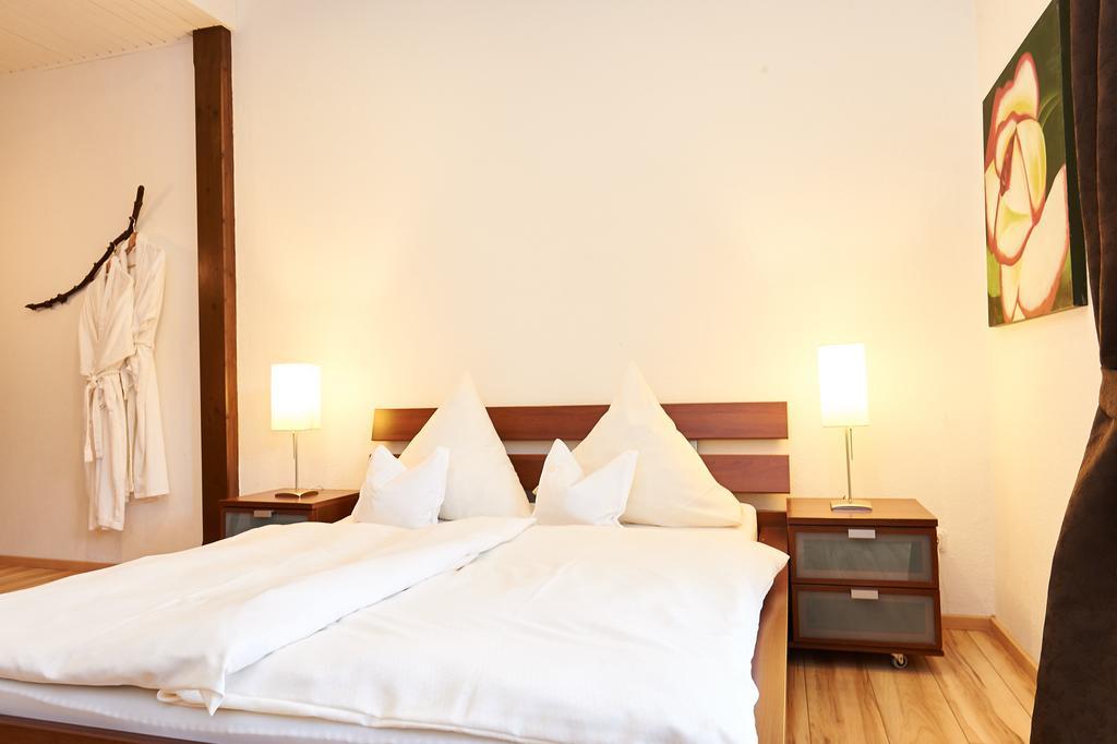 Vegan Hotel Und Restaurants Nicolay 1881 Zeltingen-Rachtig Exteriör bild